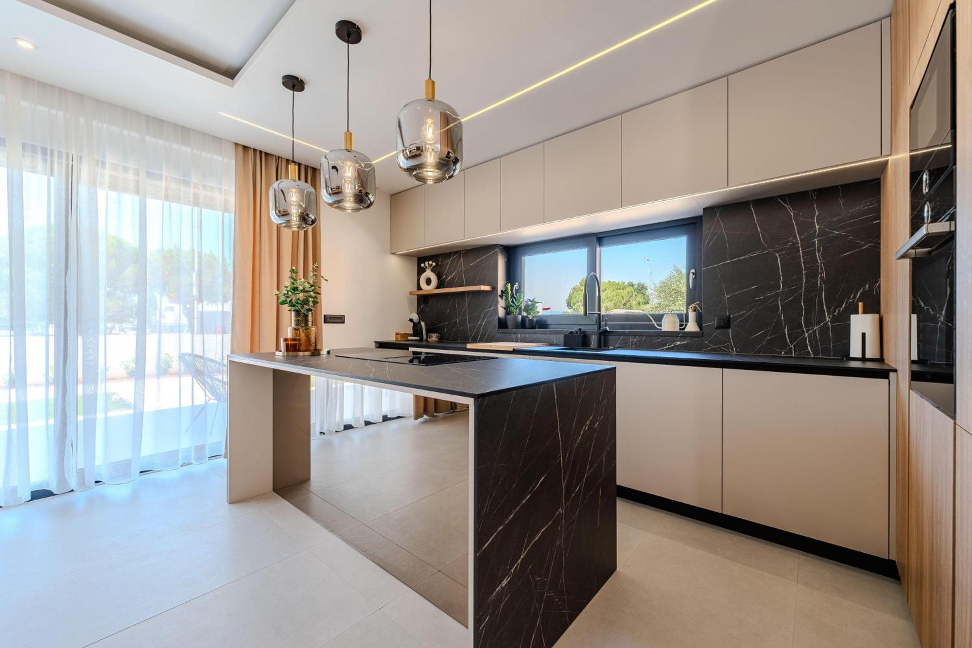 Vila Palazzo By Belmont Realty *